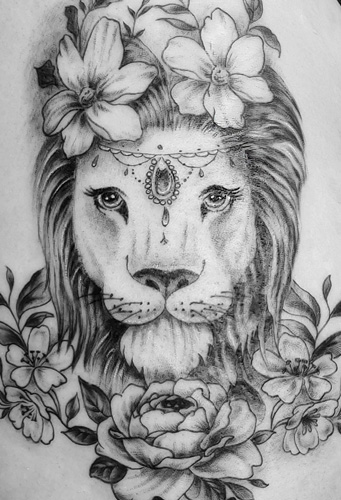 Löwengesicht Tattoo
