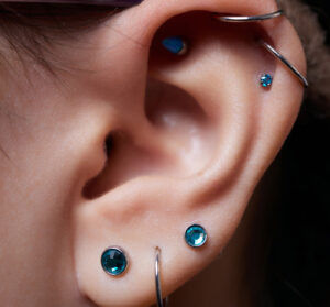 curated-ears-aestheticart-münchen-tatto-und-piercing
