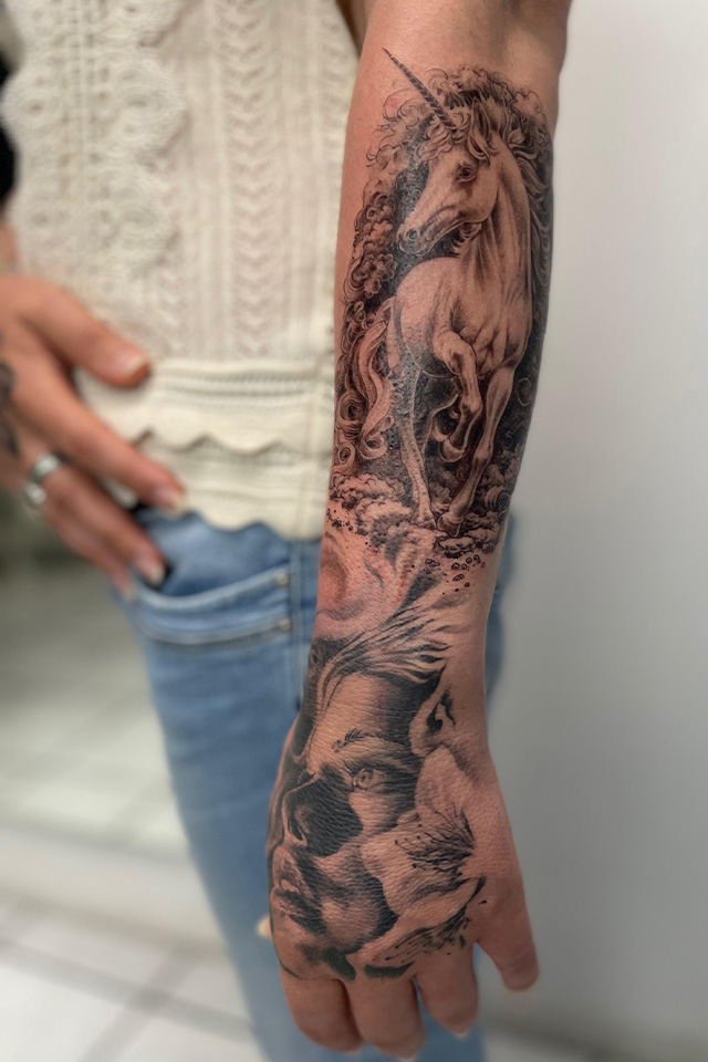 Aestehtic art München Tattoos Cover Up Fineline Aquarell Realistic Portrait_0009_PHOTO-2025-07-22-08-53-54