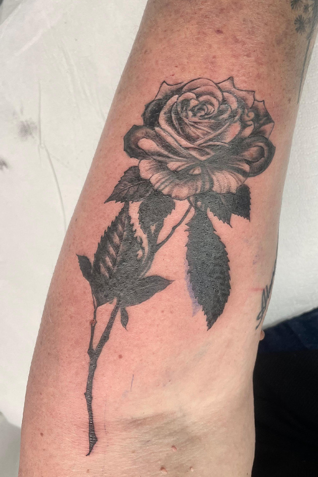 Aestehtic art München Tattoos Cover Up Fineline Aquarell Realistic Portrait_0024_PHOTO-2025-10-15-11-13-34